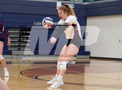 Thumbnail 3 in The Woodlands vs Wylie (UIL 6A Regional Semifinal) photogallery.