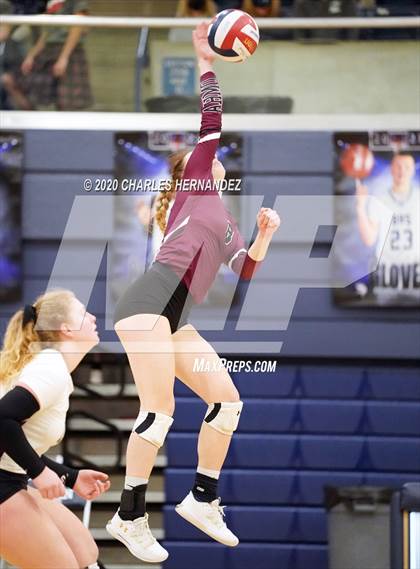 Thumbnail 3 in The Woodlands vs Wylie (UIL 6A Regional Semifinal) photogallery.
