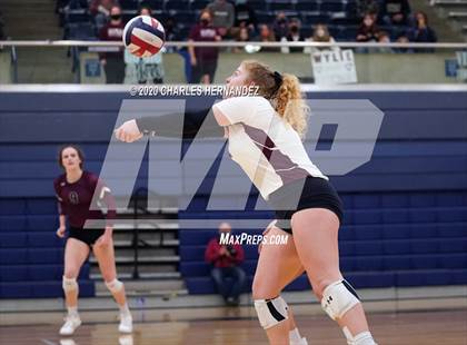 Thumbnail 2 in The Woodlands vs Wylie (UIL 6A Regional Semifinal) photogallery.