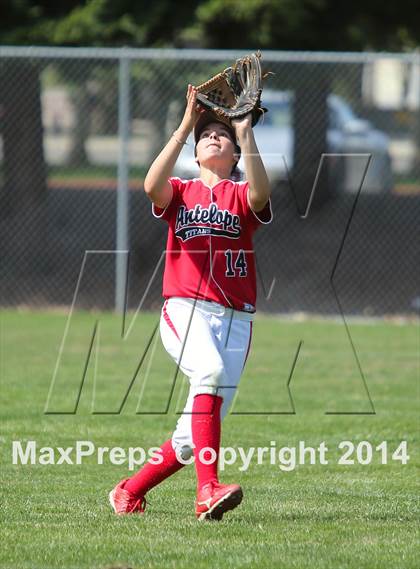 Thumbnail 2 in St. Patrick-St. Vincent vs. Antelope (Stephanie LeDoux Tournament) photogallery.