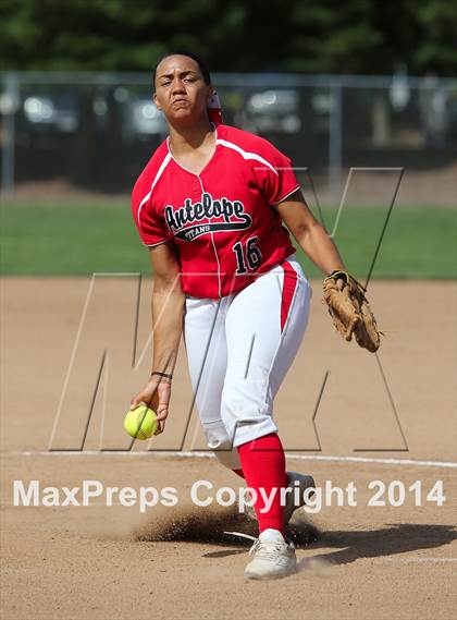 Thumbnail 2 in St. Patrick-St. Vincent vs. Antelope (Stephanie LeDoux Tournament) photogallery.