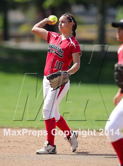 Thumbnail 3 in St. Patrick-St. Vincent vs. Antelope (Stephanie LeDoux Tournament) photogallery.