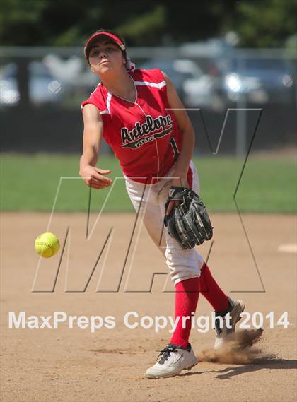 Thumbnail 2 in St. Patrick-St. Vincent vs. Antelope (Stephanie LeDoux Tournament) photogallery.