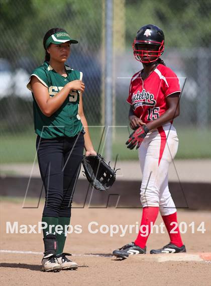 Thumbnail 1 in St. Patrick-St. Vincent vs. Antelope (Stephanie LeDoux Tournament) photogallery.