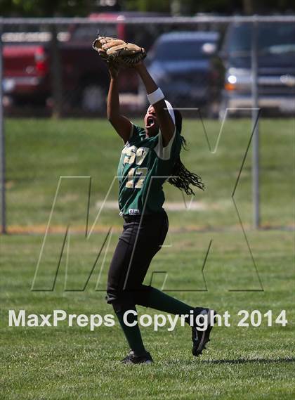 Thumbnail 1 in St. Patrick-St. Vincent vs. Antelope (Stephanie LeDoux Tournament) photogallery.