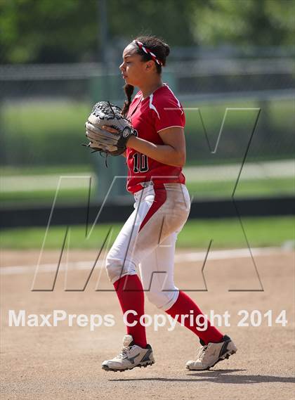 Thumbnail 2 in St. Patrick-St. Vincent vs. Antelope (Stephanie LeDoux Tournament) photogallery.