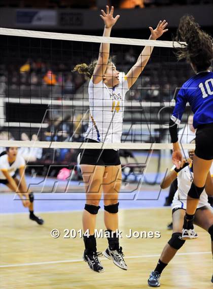 Thumbnail 2 in Phoenix Country Day vs. Valley Christian (AIA D4 Playoff) photogallery.