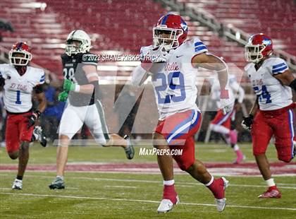 Thumbnail 1 in Duncanville vs. Prosper (6A Division 1 State Semifinal) photogallery.
