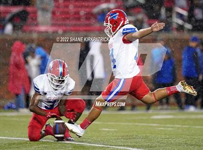 Thumbnail 3 in Duncanville vs. Prosper (6A Division 1 State Semifinal) photogallery.