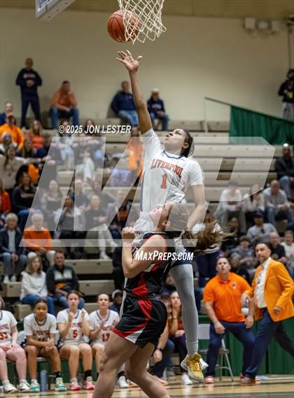 Thumbnail 1 in Liverpool vs. Syosset (NYSPHSAA Class AAA State Semi-Final) photogallery.