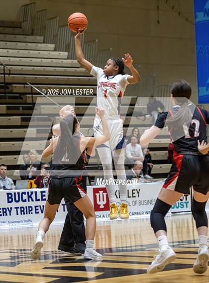 Thumbnail 1 in Liverpool vs. Syosset (NYSPHSAA Class AAA State Semi-Final) photogallery.