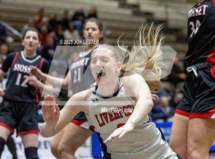 Thumbnail 3 in Liverpool vs. Syosset (NYSPHSAA Class AAA State Semi-Final) photogallery.