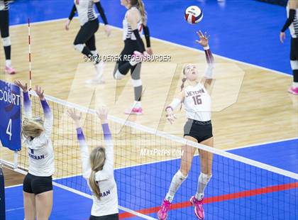 Thumbnail 1 in Cheyenne Mountain vs Lutheran (CHSAA 4A Semifinals) photogallery.