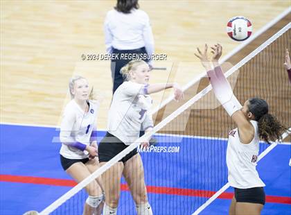 Thumbnail 2 in Cheyenne Mountain vs Lutheran (CHSAA 4A Semifinals) photogallery.