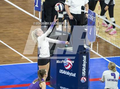 Thumbnail 2 in Cheyenne Mountain vs Lutheran (CHSAA 4A Semifinals) photogallery.