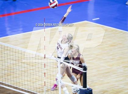 Thumbnail 2 in Cheyenne Mountain vs Lutheran (CHSAA 4A Semifinals) photogallery.