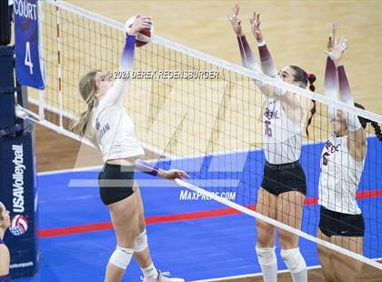 Thumbnail 3 in Cheyenne Mountain vs Lutheran (CHSAA 4A Semifinals) photogallery.