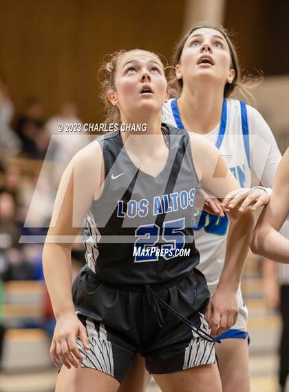 Thumbnail 3 in Los Altos vs Branson (CIF Division 3 Round 1) photogallery.