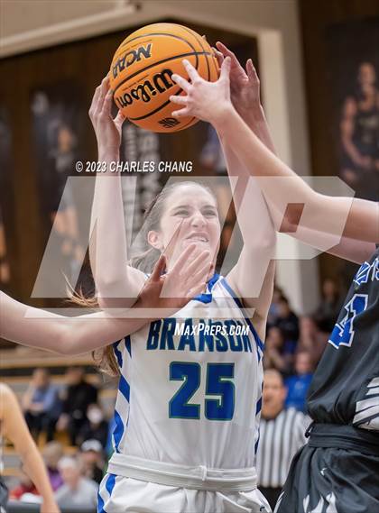 Thumbnail 2 in Los Altos vs Branson (CIF Division 3 Round 1) photogallery.