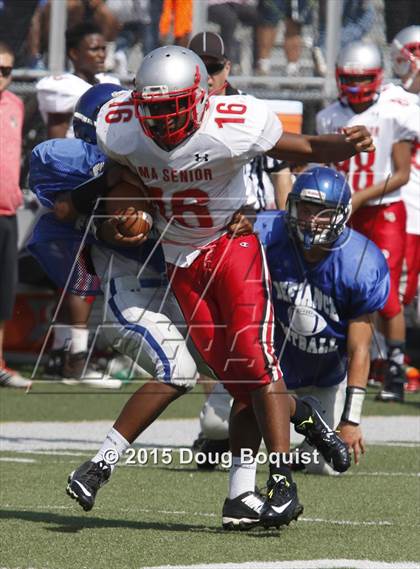 Thumbnail 2 in Lima Senior vs Defiance (Scrimmage) photogallery.