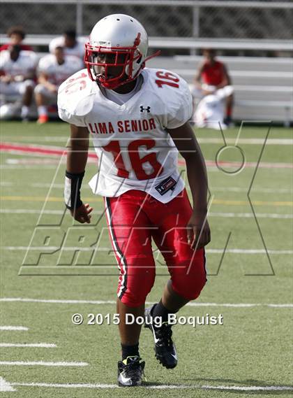 Thumbnail 3 in Lima Senior vs Defiance (Scrimmage) photogallery.