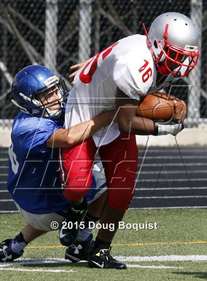 Thumbnail 3 in Lima Senior vs Defiance (Scrimmage) photogallery.