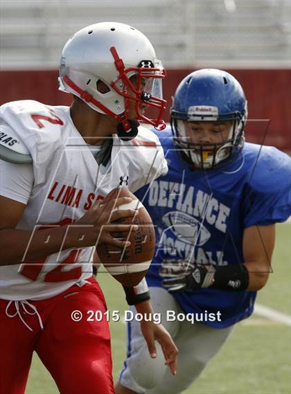Thumbnail 1 in Lima Senior vs Defiance (Scrimmage) photogallery.