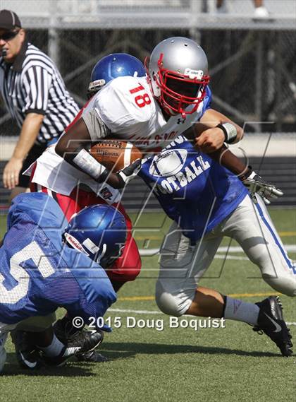 Thumbnail 3 in Lima Senior vs Defiance (Scrimmage) photogallery.