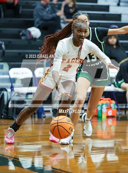 Thumbnail 3 in Durham Academy vs. Douglas Byrd (2023 Cumberland County Schools Holiday Classic Tournament) photogallery.