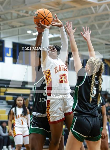Thumbnail 3 in Durham Academy vs. Douglas Byrd (2023 Cumberland County Schools Holiday Classic Tournament) photogallery.
