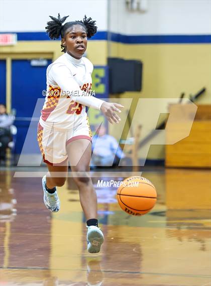 Thumbnail 2 in Durham Academy vs. Douglas Byrd (2023 Cumberland County Schools Holiday Classic Tournament) photogallery.
