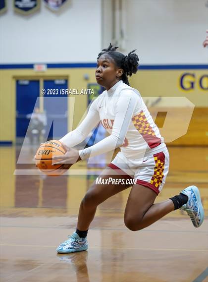 Thumbnail 1 in Durham Academy vs. Douglas Byrd (2023 Cumberland County Schools Holiday Classic Tournament) photogallery.