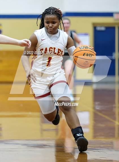Thumbnail 1 in Durham Academy vs. Douglas Byrd (2023 Cumberland County Schools Holiday Classic Tournament) photogallery.