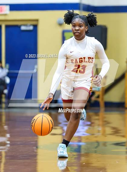Thumbnail 1 in Durham Academy vs. Douglas Byrd (2023 Cumberland County Schools Holiday Classic Tournament) photogallery.