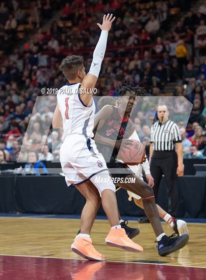 Thumbnail 3 in Rangeview vs. Chaparral (CHSAA 5A State Final) photogallery.