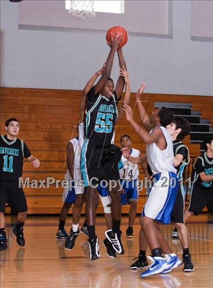 Thumbnail 2 in Pasadena Memorial vs Channelview (Soph) photogallery.