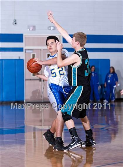Thumbnail 3 in Pasadena Memorial vs Channelview (Soph) photogallery.