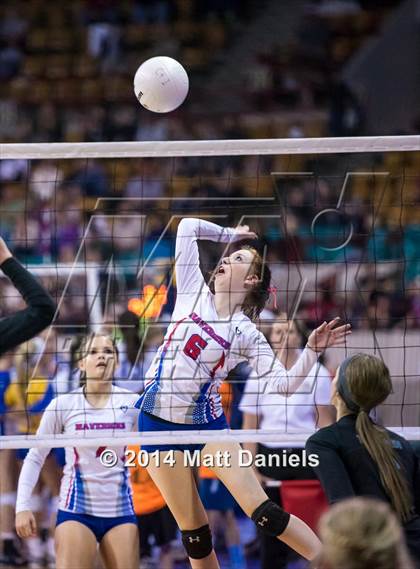 Thumbnail 2 in Norwood vs. Sangre de Cristo (CHSAA 1A Playoff) photogallery.