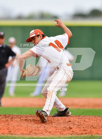 Thumbnail 2 in McAllen vs. Eagle Pass photogallery.