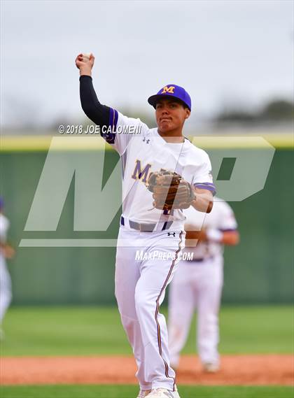 Thumbnail 2 in McAllen vs. Eagle Pass photogallery.