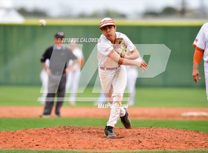 Thumbnail 1 in McAllen vs. Eagle Pass photogallery.