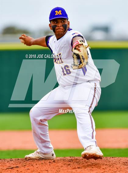 Thumbnail 2 in McAllen vs. Eagle Pass photogallery.