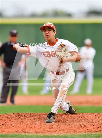 Thumbnail 2 in McAllen vs. Eagle Pass photogallery.