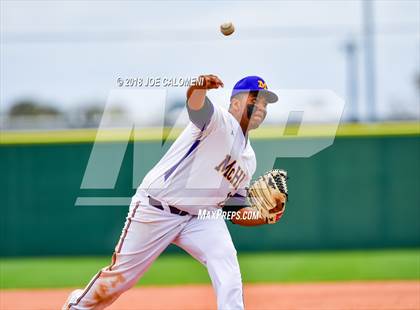 Thumbnail 2 in McAllen vs. Eagle Pass photogallery.