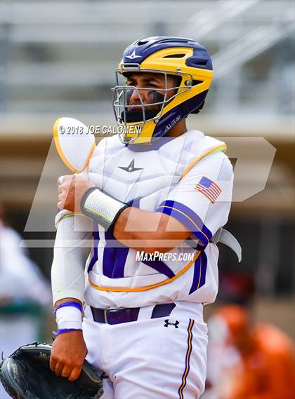 Thumbnail 3 in McAllen vs. Eagle Pass photogallery.