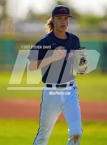 Thumbnail 1 in Cactus Shadows @ McClintock photogallery.