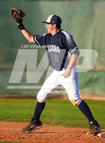 Thumbnail 1 in Cactus Shadows @ McClintock photogallery.