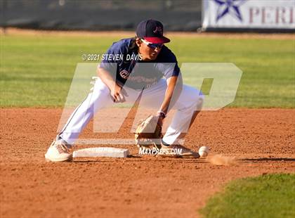 Thumbnail 2 in Cactus Shadows @ McClintock photogallery.