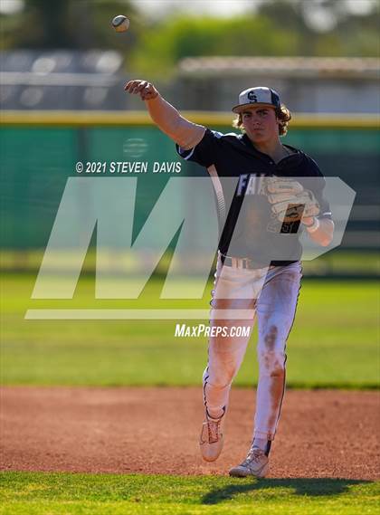Thumbnail 2 in Cactus Shadows @ McClintock photogallery.