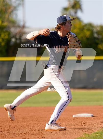 Thumbnail 3 in Cactus Shadows @ McClintock photogallery.